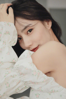 女大学生的美发沙龙